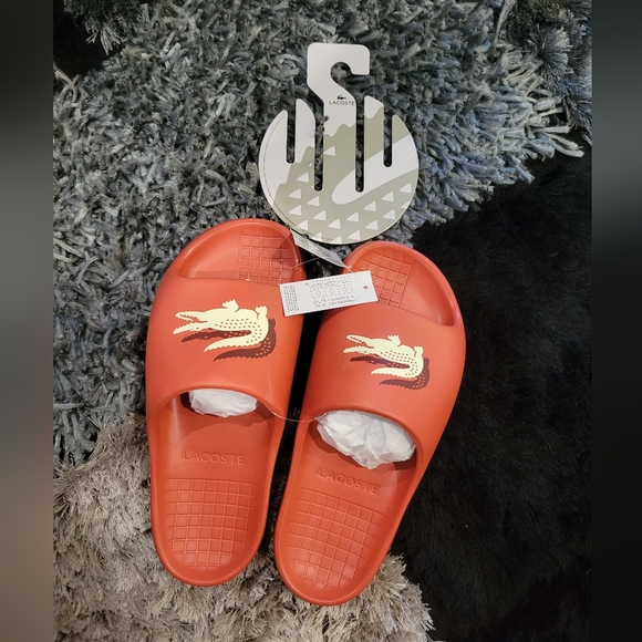 Lacoste  serve slide (unisex) (black and red) available - Picture 4 of 10